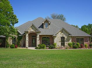 2500 Prospect Rd, Des Moines, IA 50310