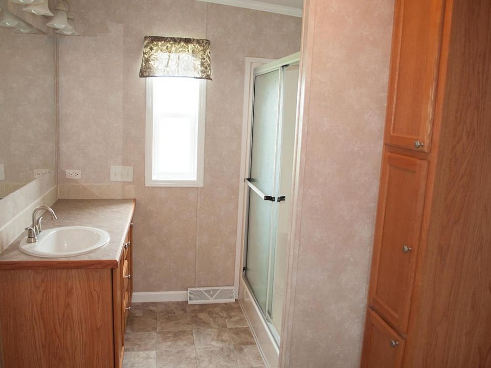 95 Oak St Eminence KY Zillow