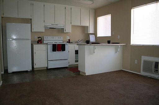 2nd image of 5069 University Ave #(2