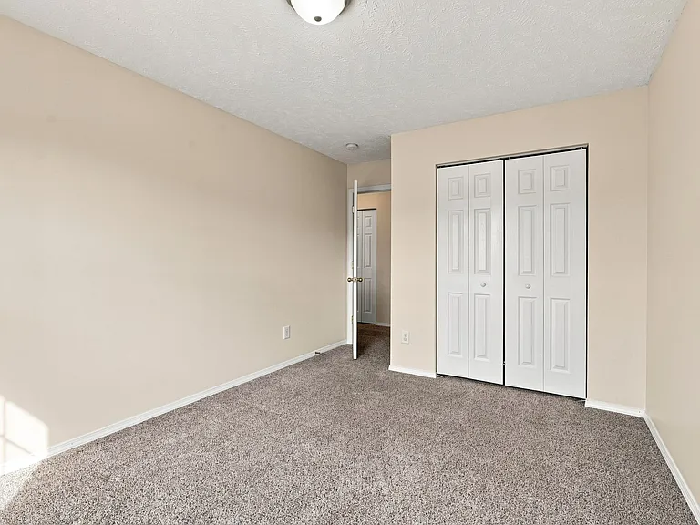 2834 Creekbend Dr — Photo 27