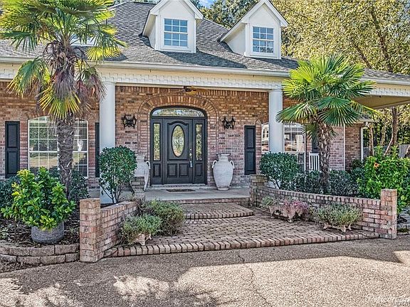 2nd image of 5029 Sweetwater Dr