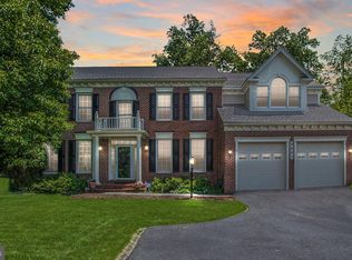 9802 Juniper Hill Rd, Rockville, MD 20850