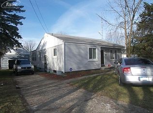 2435 Lavelle Rd, Flint, MI 48504