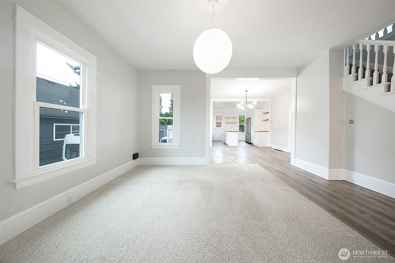 5th image of 6753 14th Avenue NW