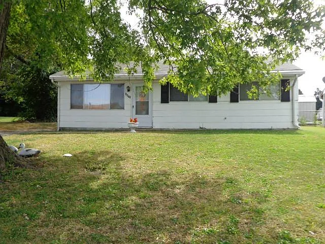 8830 Parkdale Dr photo 1