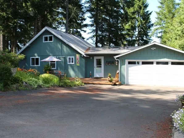 861 E Creekside Dr, Belfair, WA 98528