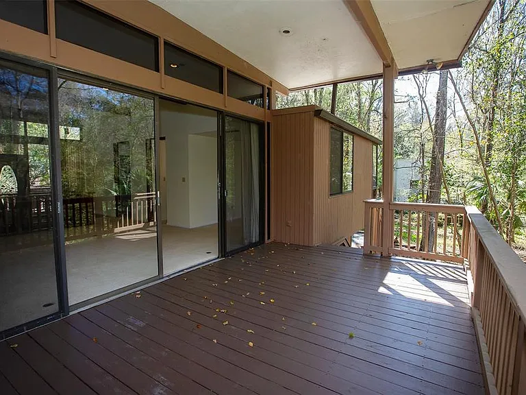2032 NW 24th St — Photo 24