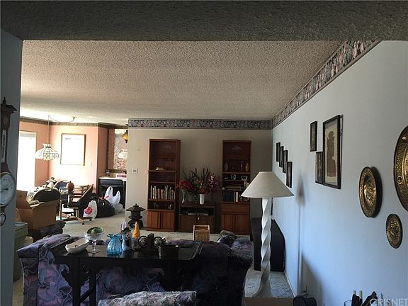 3rd image of 4521 Colbath Ave APT 305