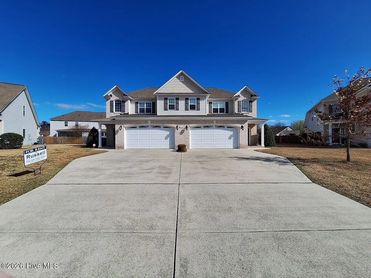3 bed, 2.5 bath, $1,800 — Photo 2