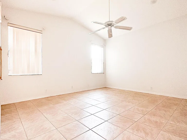4873 Orange Tree Pl — Photo 15