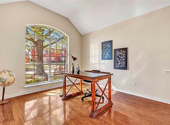 4th image of 7612 Capella Ct