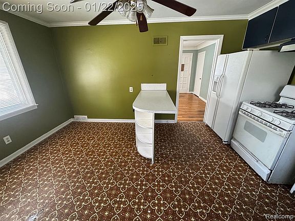 5th image of 623 E Elza Ave