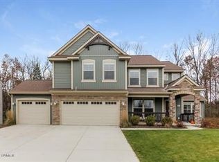3428 Mason View Dr, Grand Rapids, MI 49525