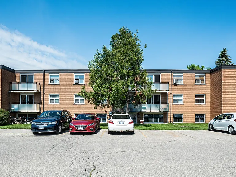 240 Southwood Dr — Photo 10