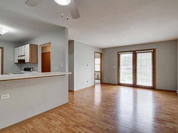 3rd image of 340 Leah Ln APT 1A