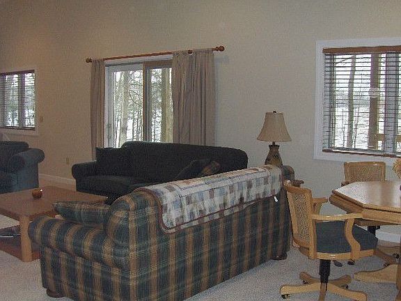 5th image of 73 Washington Way
