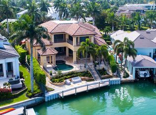 3111 Leeward Ln, Naples, FL 34103