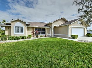 1823 NE 18th Pl, Cape Coral, FL 33909