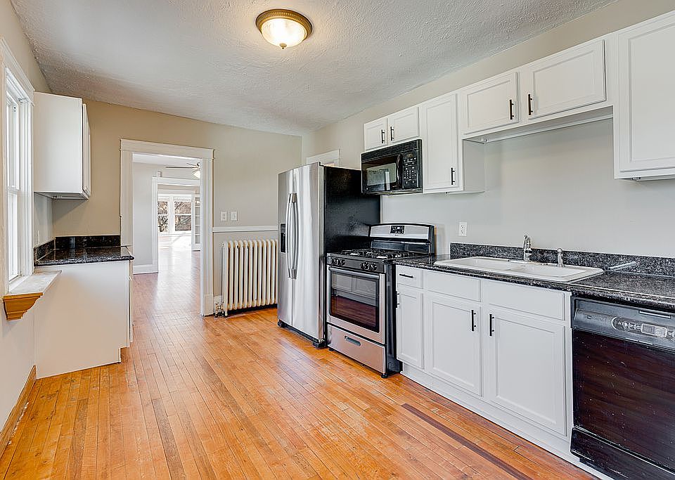 1st image of 3700 1st Ave S