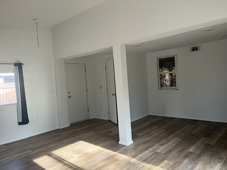 6915 Reno Dr — Photo 13