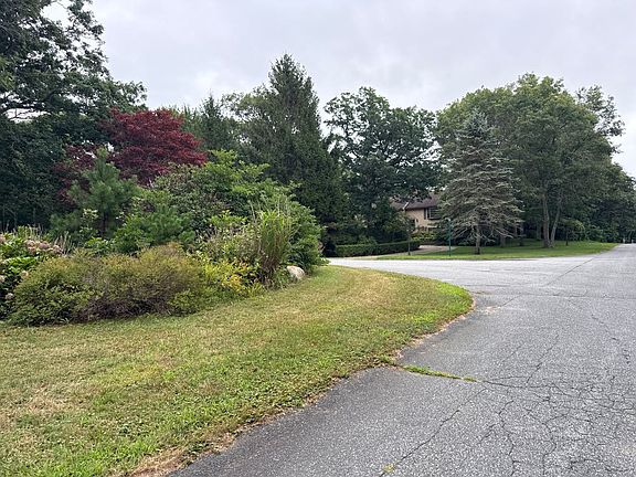4th image of 11 Cardinal Rd