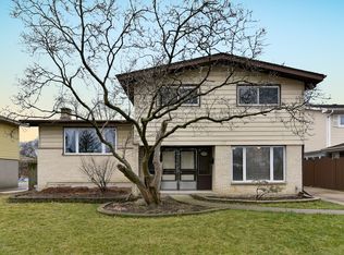 9520 Ozark Ave, Morton Grove, IL 60053