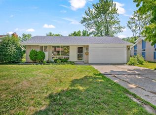 20195 Ledgestone St, Southfield, MI 48076
