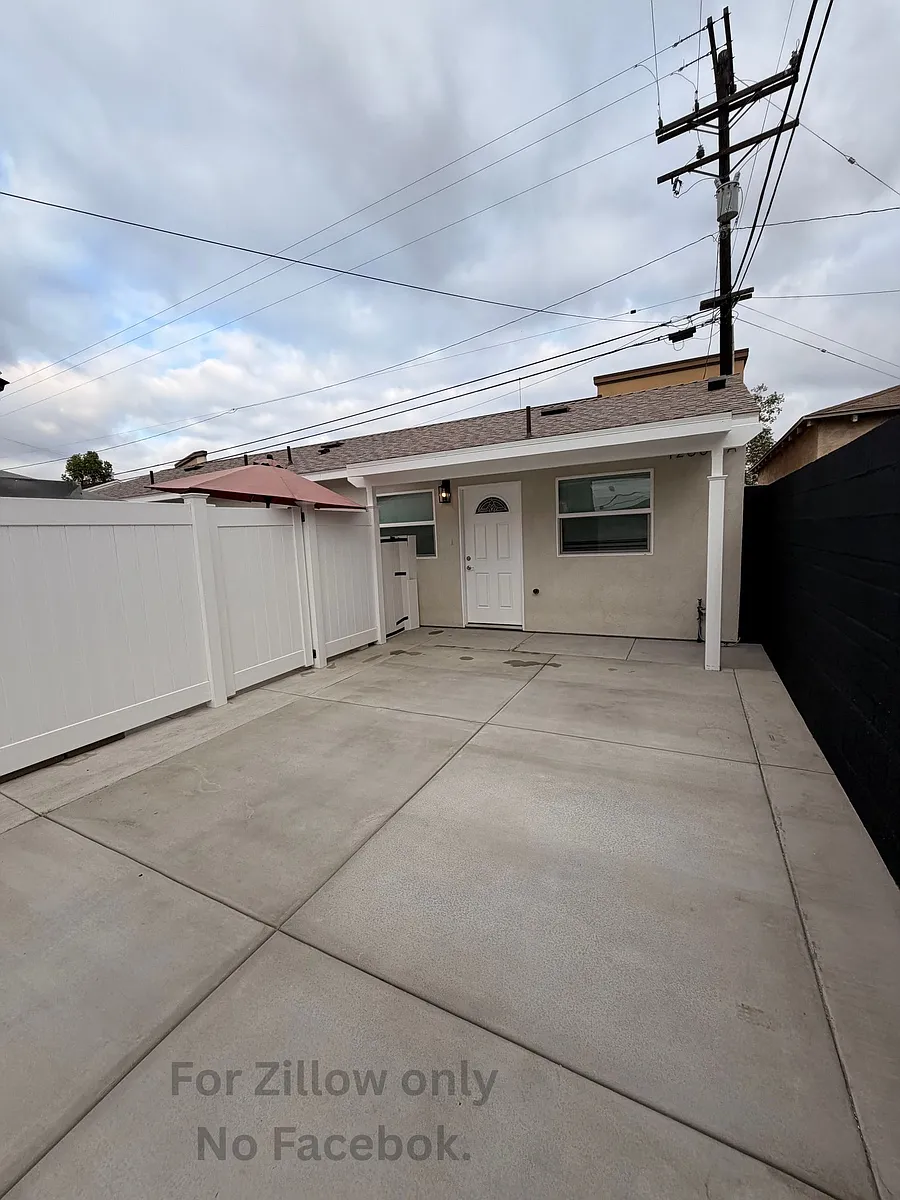 Building Photo - 12609 Brock Ave #A