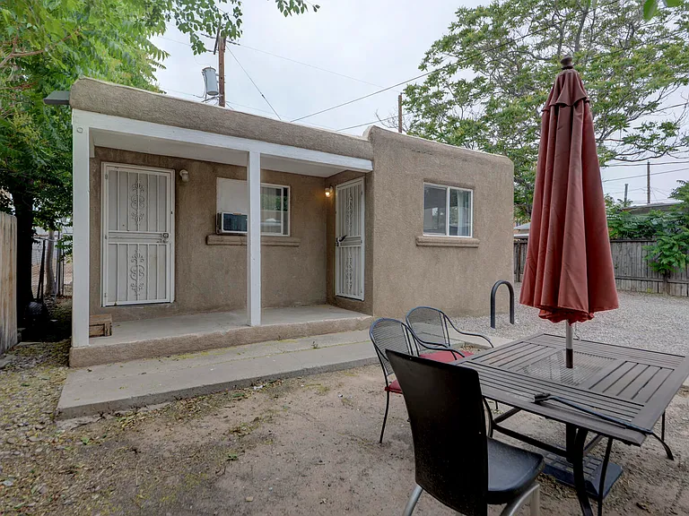 306 Stanford Dr SE #B — Photo 2