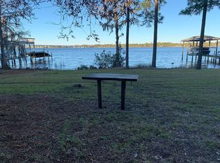 7472 Old Bay Pointe Rd, Milton, FL 32583