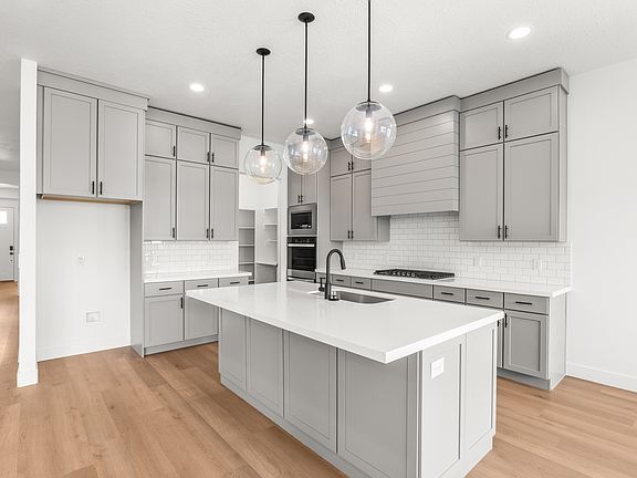 5th image of 626 N Legend Cir #479