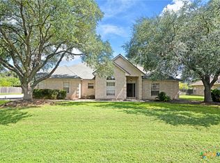 380 Las Brisas Blvd, Seguin, TX 78155