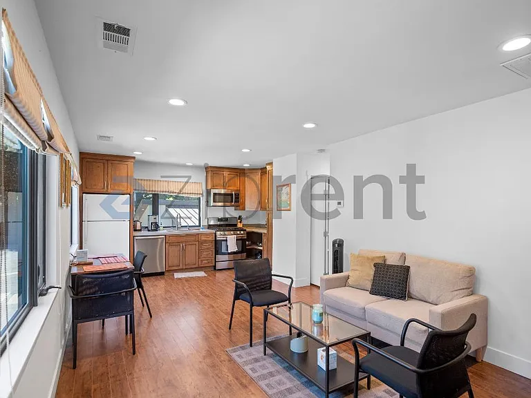 1701 Whitham Ave — Photo 44