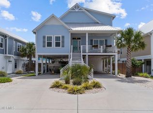 1415 Spot Ln, Carolina Beach, NC 28428