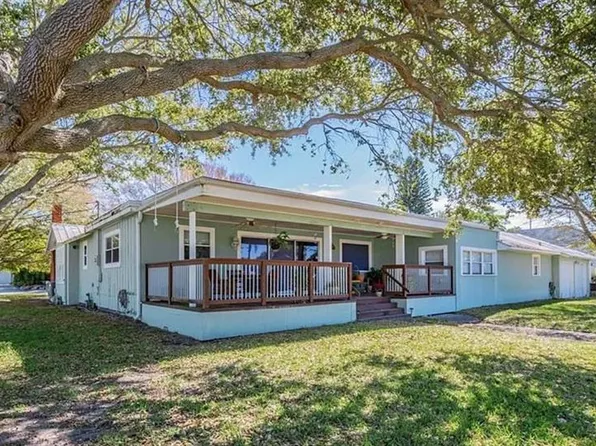 880 Bay Esplanade, Clearwater, FL 33767