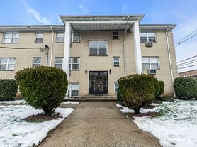 Astoria Manor, One Bedroom