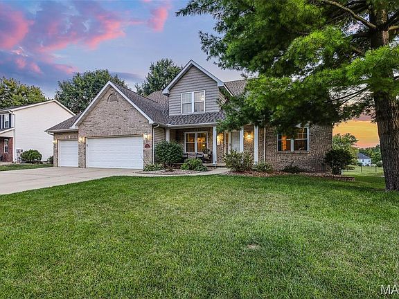 2nd image of 104 Oaklawn Dr