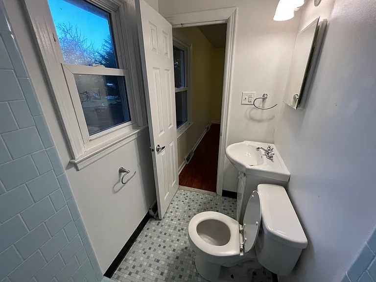 2410 Aiken Dr — Photo 18