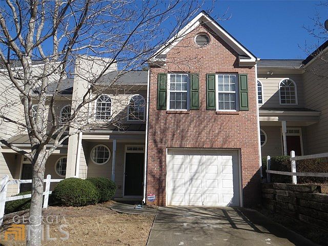 1st image of 327 Parkview Manor Dr