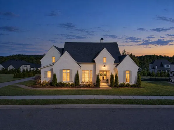 4793 Woodrow Pl, Arrington, TN 37014