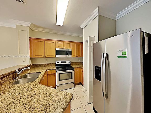5th image of 1706 SW 81st Way