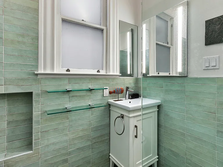 264 Guerrero St — Photo 15