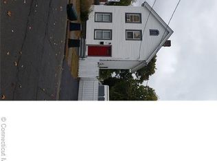 33 Clifton St, West Haven, CT 06516