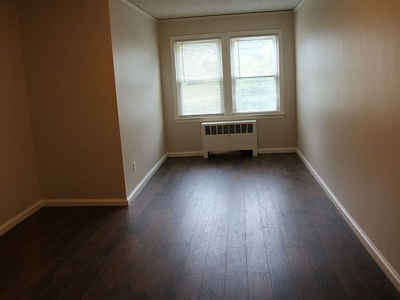 4th image of 4651-4655 NE Antioch Rd #4655-10
