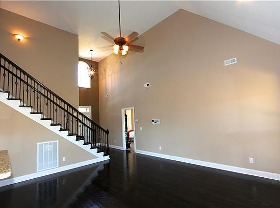 2nd image of 28 Ellington Lot 28