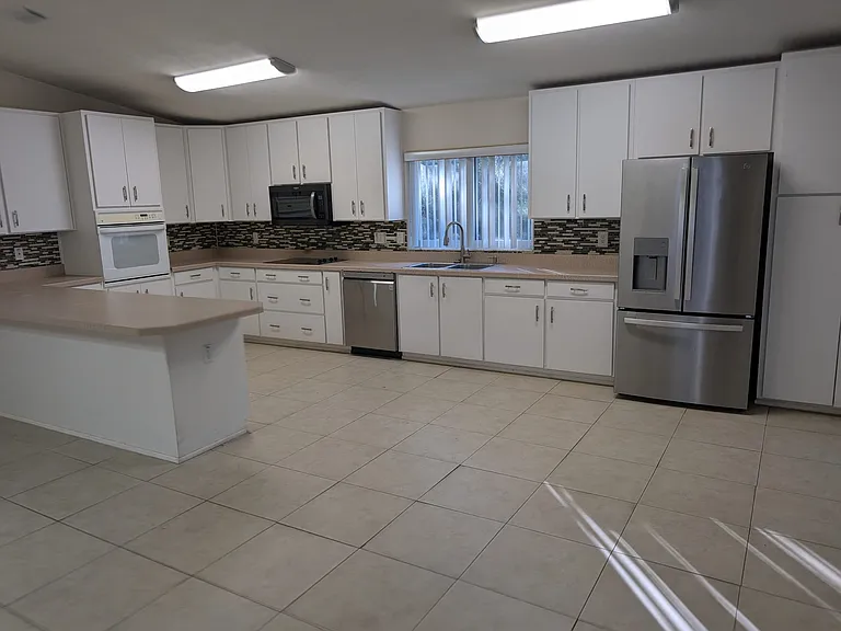 36 Spring Meadows Dr — Photo 4