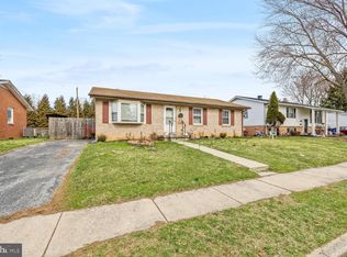 1123 Young Pl, Frederick, MD 21702