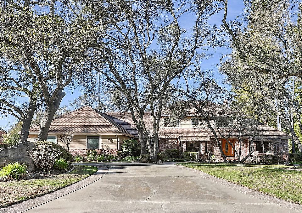1st image of 8045 Adam Ct