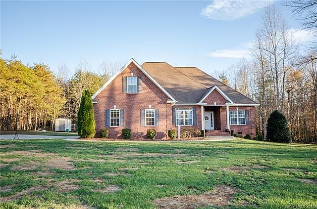 1st image of 141 Hidden River Ln