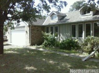 2925 E Rum River Dr S, Cambridge, MN 55008